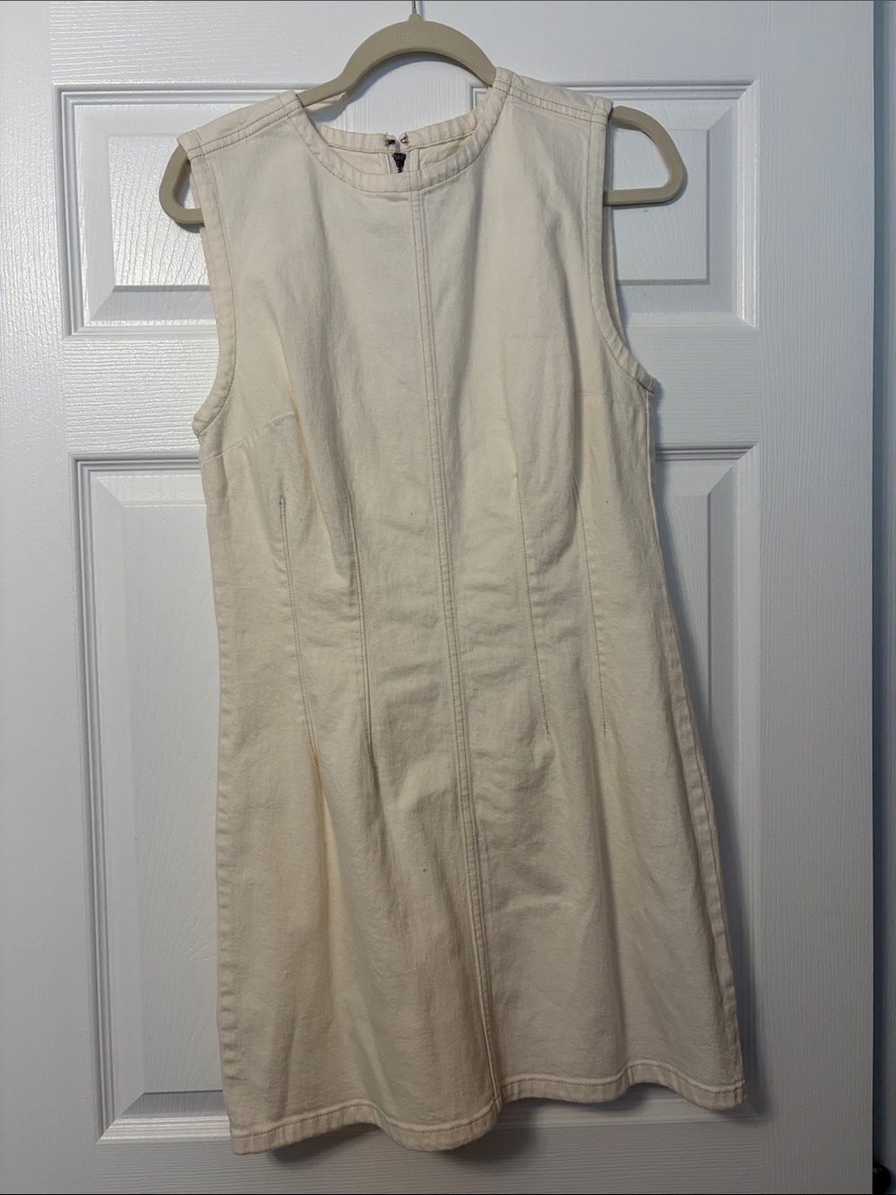 Abercrombie Sleeveless Cream Shift Dress